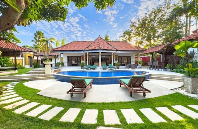 Villa Ginger 4BR Private Pool Villa by Villa Bugis