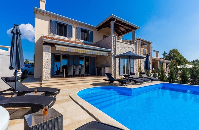 Villa in Deklici with Infinity Pool & Sea Views