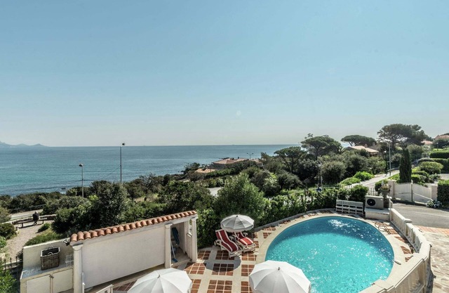 Villa in Les Issambres near the Sea