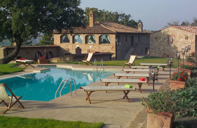 Villa in Monticchiello with pool,Airconditioning,BBQ,Garten,Table tennis,sleep14