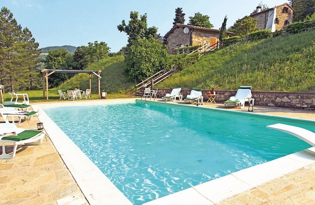 Villa in Scarperia with 4 bedrooms sleeps 10