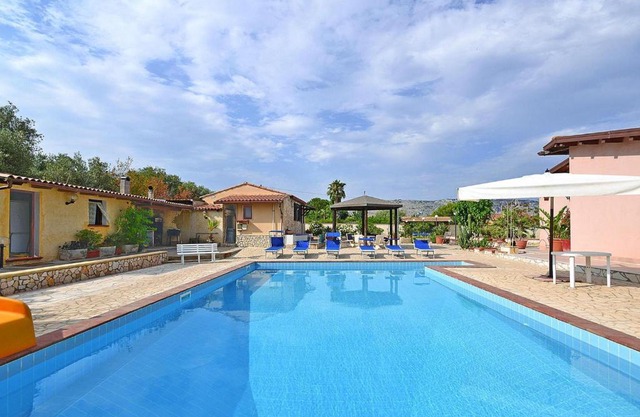 Villa in Sicily with Private Pool & Garden