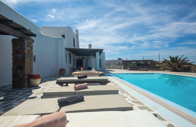 Villa Irilia, private pool & unrestricted sea view, Villa Irilia, private pool & unrestricted sea vi