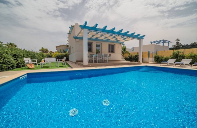 Villa Capri (private pool)