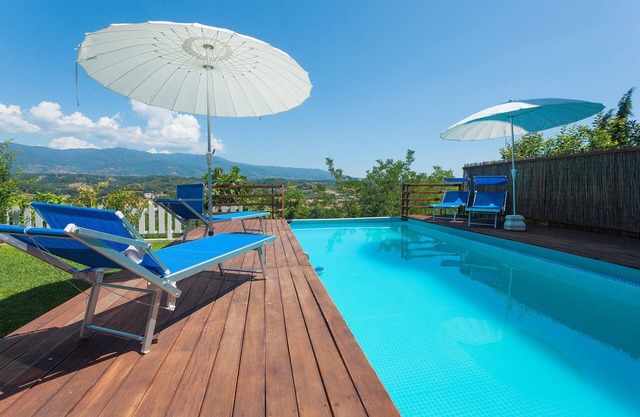 Villa 'Einstein House' with Private Pool, Wi-Fi and Air Conditioning