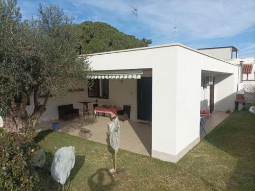 Villa Jacqueline a 300 mt dal mare - Torre Specchia Ruggeri