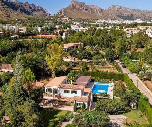 Villa La Telaranya - Luxury villa with heated pool close to Port Pollença