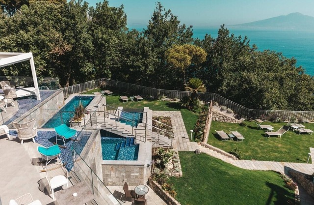 Villa Lunamare - Luxury private villa with sea views