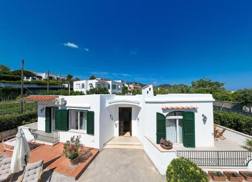 Villa Maddalena con Giardino Privato e Parcheggio - Perfetta per 6 Ospiti
