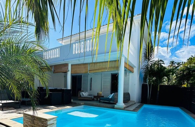 Villa Mahé with pool and sea view