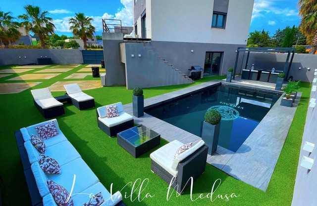 Villa Médusa, design and comfort close to the beach