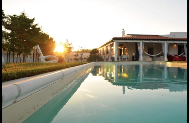 Villa Miami have private heated pool ,