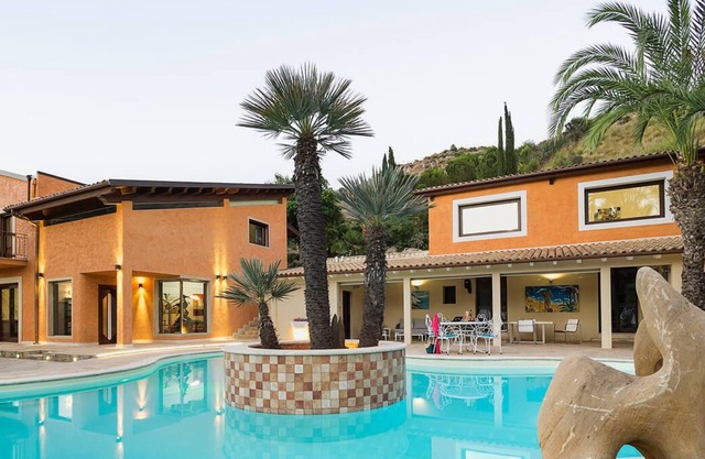 Villa Michelangelo - 14 Guests