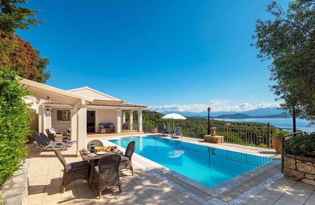 Villa Nafsika - Two Bedroom Villa, Sleeps 4