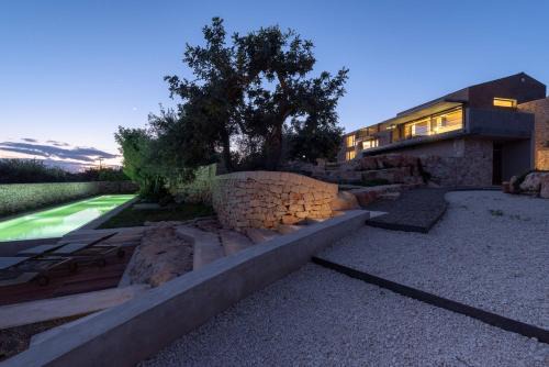 Villa Nemini Teneri - IsulaTravel