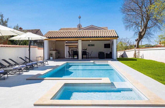 Villa Nola Istria nearby Pula – Crovillas GmbH