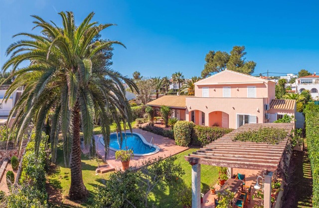 VILLA OLIVIA in Punta Pprima