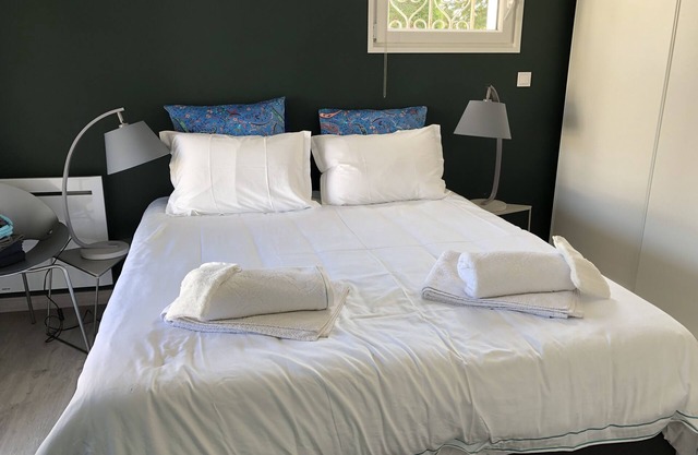 Villa on large garden - near route des huitres - sea - Le Chateau d' Oléron