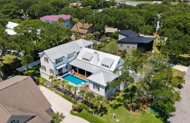 Villa Pairidaeza - New Build With Pool