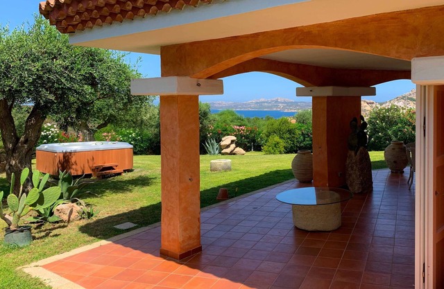 Villa Penelope – Breathtaking & Panoramic Luxury Villa in Palau, up to 10 people