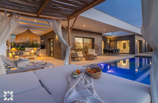 Villa Philia by Abahana Villas