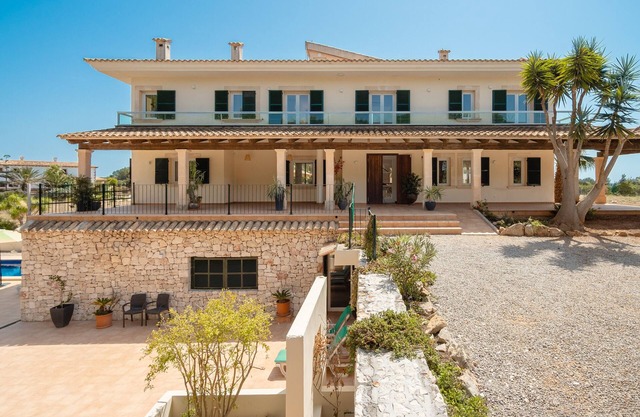 Villa 'Salinas De Mallorca' with Private Pool, Wi-Fi and Air Conditioning