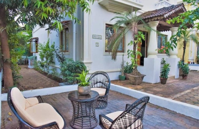 Villa Samaara3 Candolim Goa 3bhk 500mts from Beach