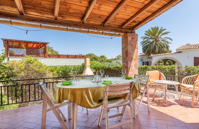 Villa "Sole A Due Passi Dal Mare" with Private Terrace, Balcony & Wi-Fi