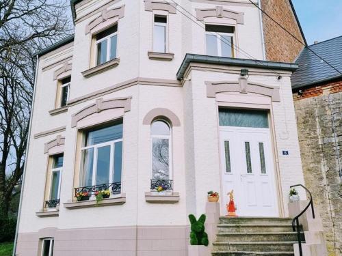 Villa spacieuse avec jardin, terrasse, et équipements complets à Baives, proche Belgique et Val Joly - FR-1-510-218