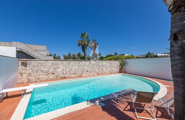 Villa Terre di Mari with pool and garden in Torre dell'Orso