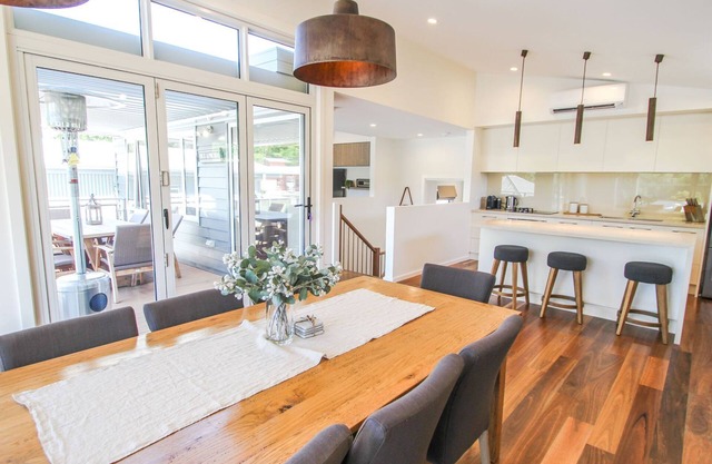 VILLA URBANE : Bright