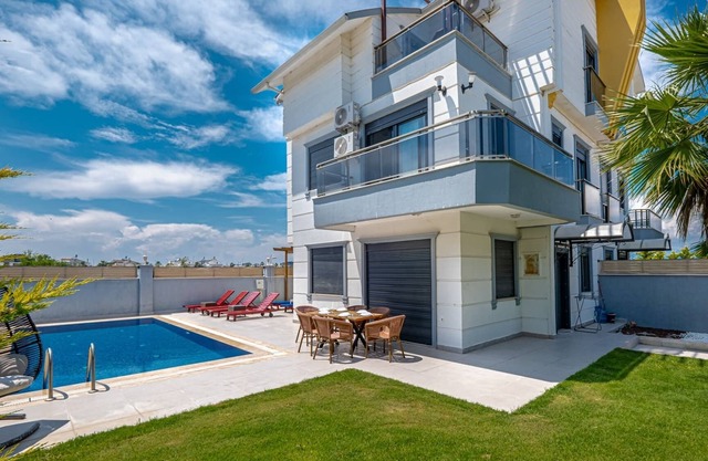 Villa w Jacuzzi, Private Pool, Garden in Antalya