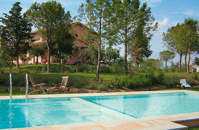 Villa with Pool and Gym