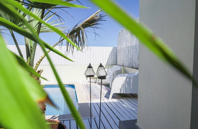 Villa with pool, ideal for families and friends