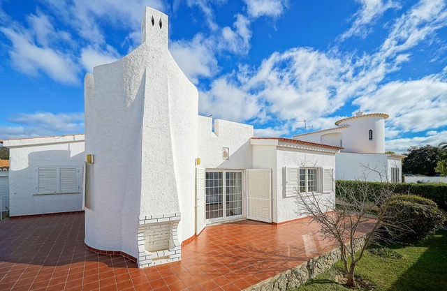 Villa with 2 bedrooms and private pool on Praia do Carvoeiro