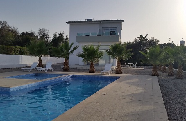Village Location with stunning Sea/Pool views, 3 minutes walk from restaurants
