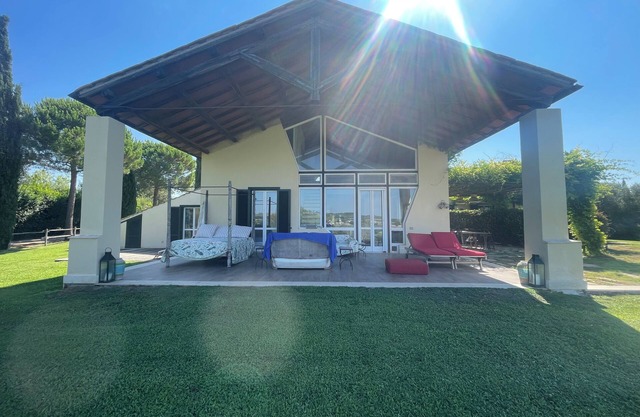 Villaimmersanellecollinetoscane.com