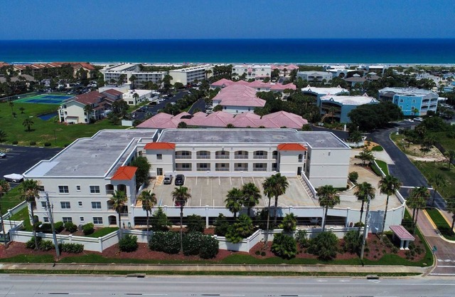 Villas of Ocean Gate #208 Ocean side 2 bedroom, pool view, pet friendly