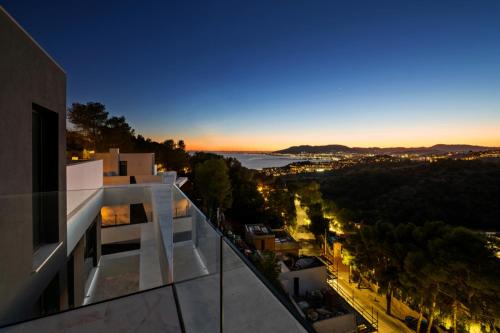 Villas Pinares de San Anton - Sea, City, Mountain Views, Close to beach, BBQ