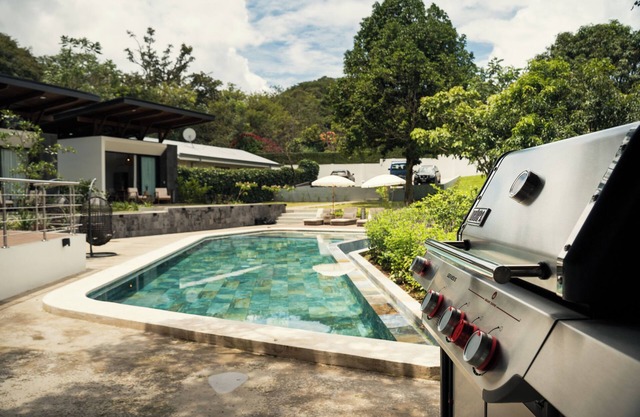 VIllas TURRÚ 401 fully equipped inside gated property in Turrucares, Alajuela.