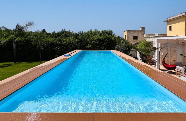 Villetta Apani Pool - The Fab Stay