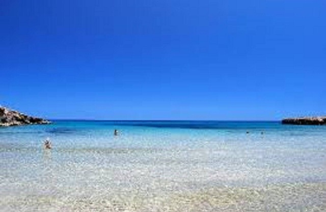 Villetta at the beach of the Citadel Nature Reserve of Vendicari.