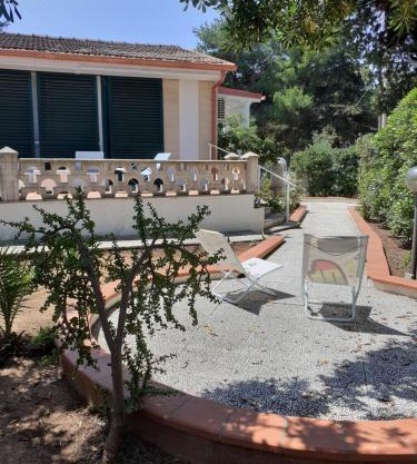 Villetta dei Fiori, vicino Spiaggia di Punta Pizzo