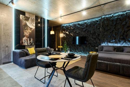 VIP Studio MANHATTAN City, Prospect Beresteiskyi 11