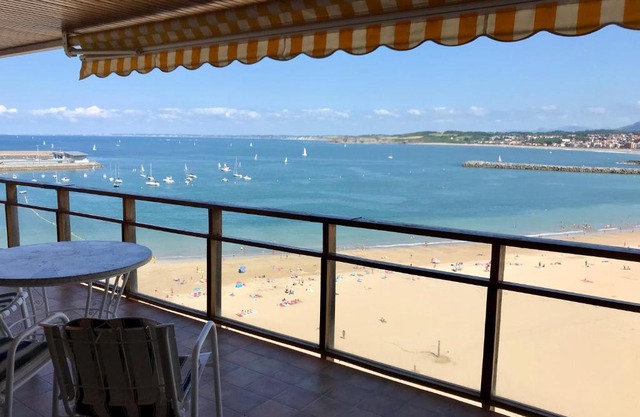 Vistas increibles, en la playa de hondarribia