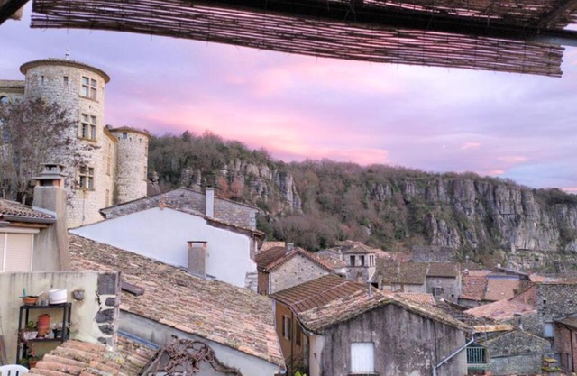 Vogüé meublé 2 étoiles, La plus belle vue de Vogüé