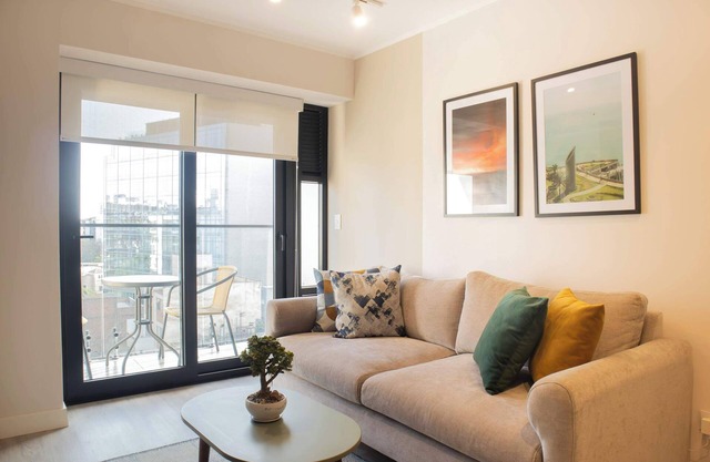 w* | Cozy 2BR w/Balcony in Miraflores