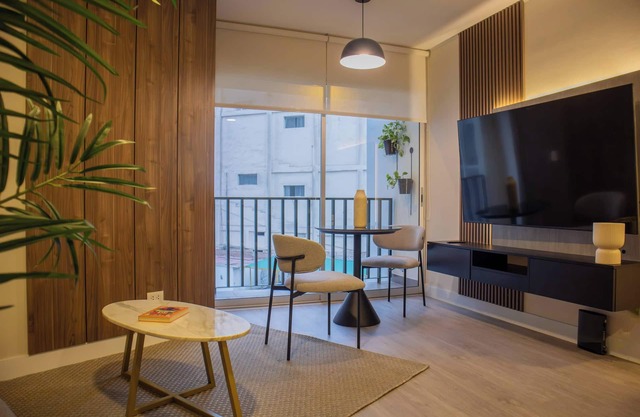 w* | Exceptional 1BR w/Balcony in San Isidro