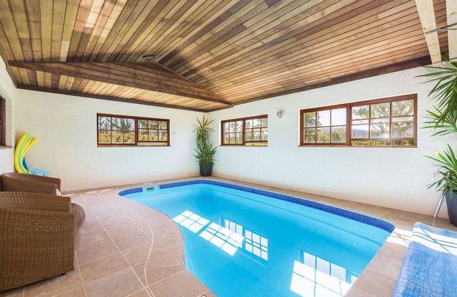 Wahroonga - A beautiful country escape on 10 acres, views, pool, pet friendly.