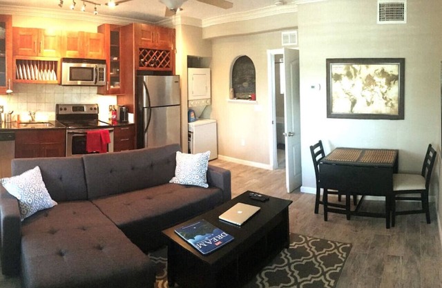 Walk Everywhere | ❤️ of Downtown St Pete